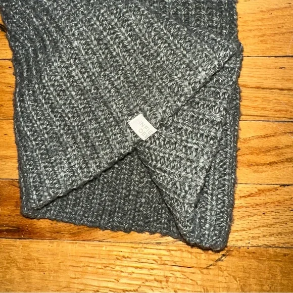 Infielder design knit Gray Hood balaclava
